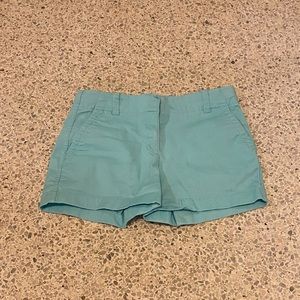Light blue vineyard vines shorts